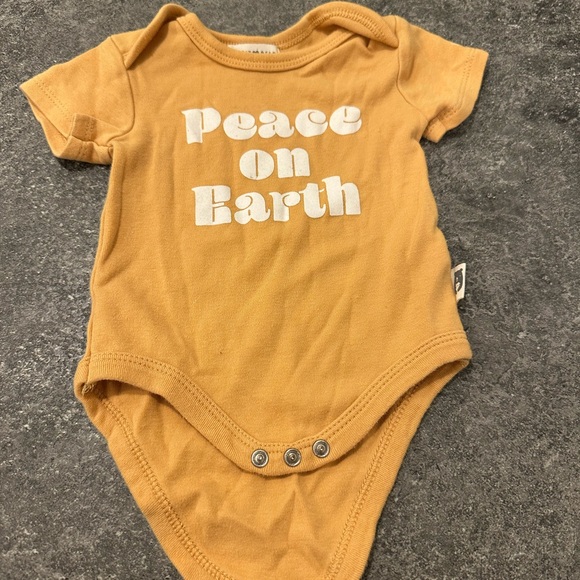 Rabbit + Bear Other - Rabbit + Bear Peace on Earth Baby Bodysuit